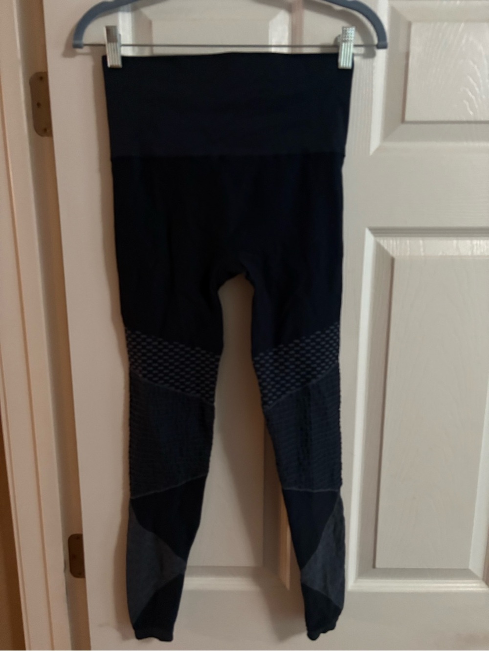 Spanx look at me now seamless moto leggings navy gray athleisure athletic M - Picture 3 of 5